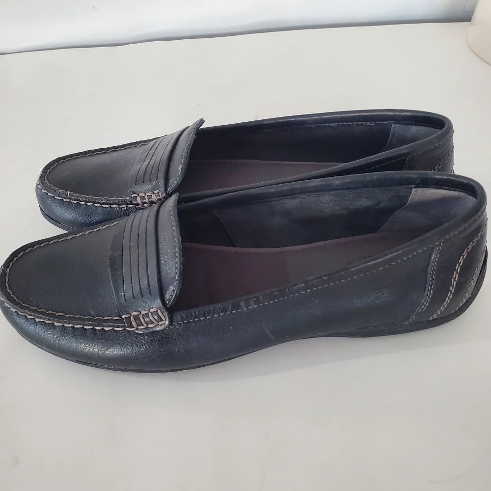 EASTLAND 9M Black Leather Annette Loafer Flat Slip On Comfort Sole Office Preppy - Picture 7 of 11